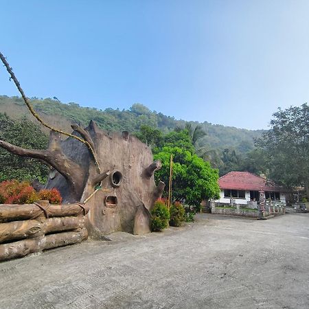 Forest And River Edge Resort Каннур Экстерьер фото